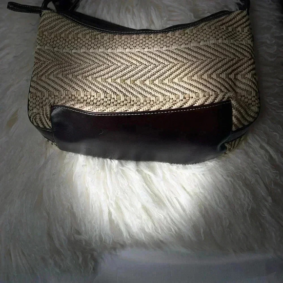 Croft & barrow beige and brown purse - Picture 10 of 16